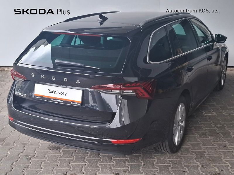 Škoda Octavia (2024) COMBI STYLE TD 85/2.0 M6F - fotka 2 z 40