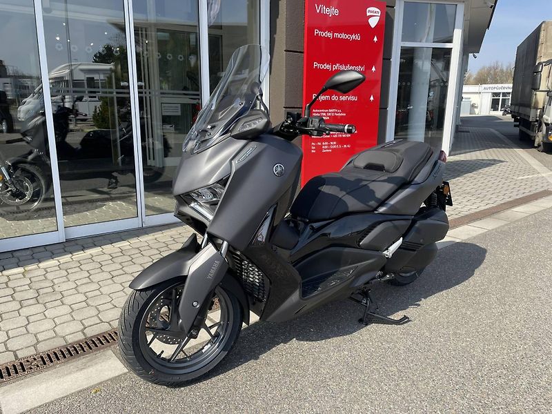 Yamaha (2026) XMAX 300 Tech Max EU5+ - fotka 6 z 12