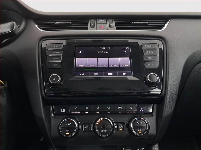 Škoda Octavia (2014) 1.2 TSI, Tempomat - fotka 12 z 18
