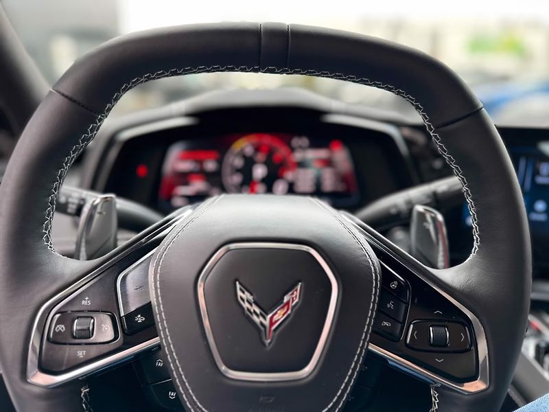 Chevrolet Corvette (2026) C8 Stingray 3LT Magnetic Lift - fotka 12 z 22