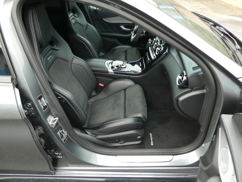 Mercedes-Benz Třídy C C AMG 63S V8 BITURBO  - fotka 13 z 15