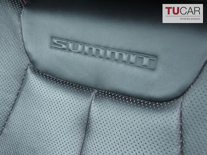Jeep Grand Cherokee (2022) Summit Reserve 5.7 V8 HEMI  - fotka 29 z 41
