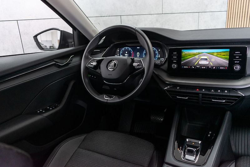 Škoda Octavia 1.5 TSI e-TEC*TAŽNÉ*DPH*ČR 1.M - fotka 9 z 37