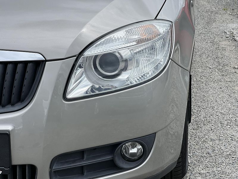 Škoda Fabia 1.2i 12v KLIMA KOUPENO V ČR - fotka 31 z 35