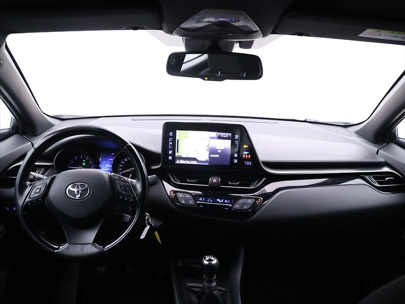 Toyota C-HR 1,2 Turbo 85kW CZ Serv.kniha - fotka 24 z 32