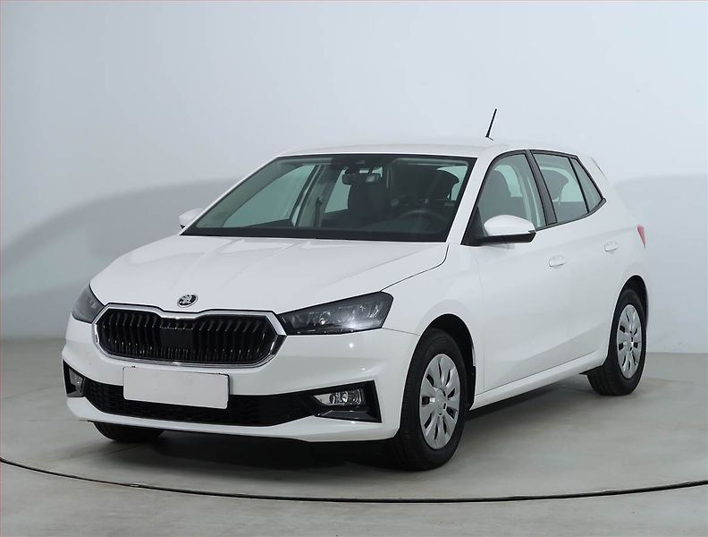 Škoda Fabia (2023) Ambition Plus 1.0, Serv.kniha - fotka 2 z 15