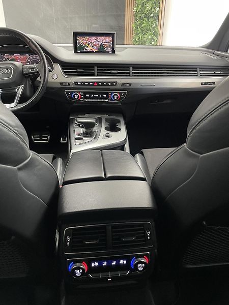 Audi Q7 45 TDi ČR 1.MAJ.SERVIS 4x4 DPH - fotka 22 z 30