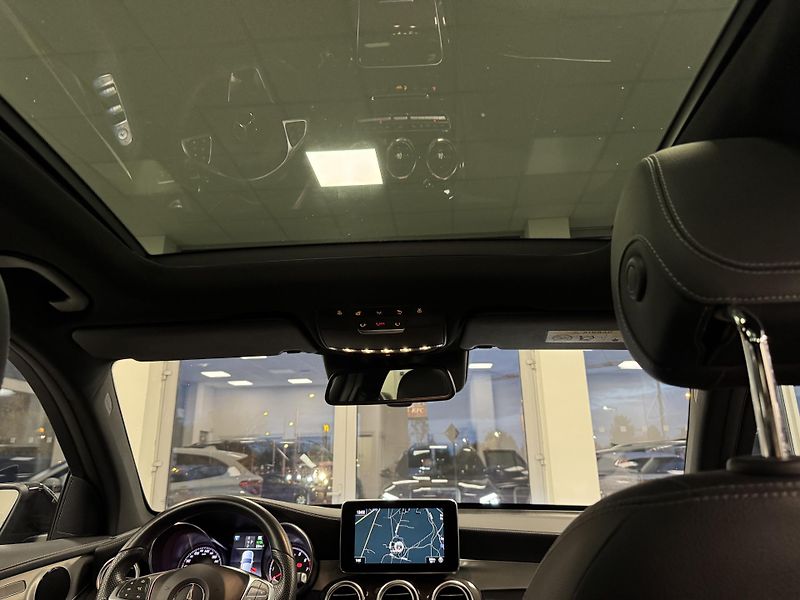 Mercedes-Benz GLC (2017) 350e 4M AMG - fotka 24 z 42