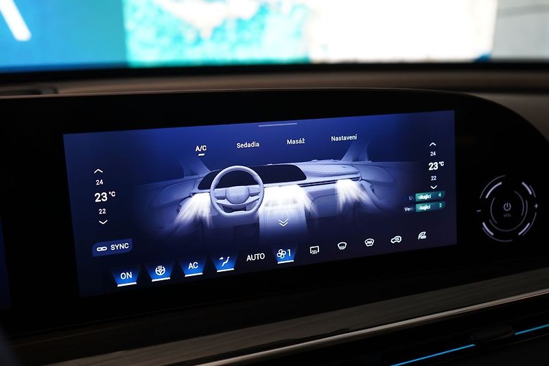 Omoda Ostatní 1,5 TGDI PHEV 3DHT AWD PREMIUM - fotka 37 z 45