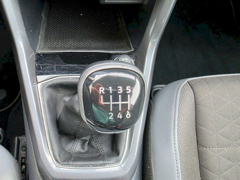 Volkswagen T-Cross (2019) 1,0 TSi 85kW 6MAN - fotka 14 z 26