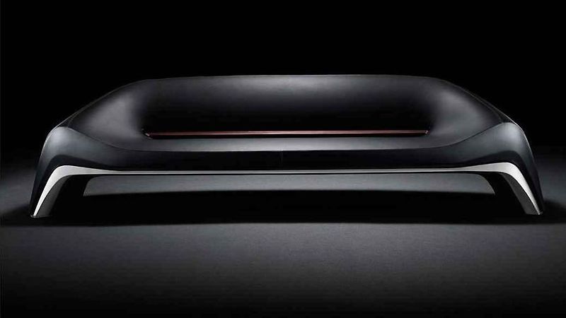 Nová série tenisek Aston Martin. Cena se bude určitě pohybovat v řádech desítek tisíc korun.