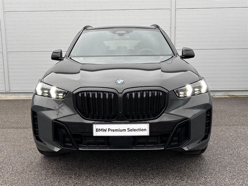 BMW X5 xDrive30d - fotka 8 z 17