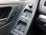 Volkswagen Golf (2009) 2.0 TDI, Tempomat - náhled 15