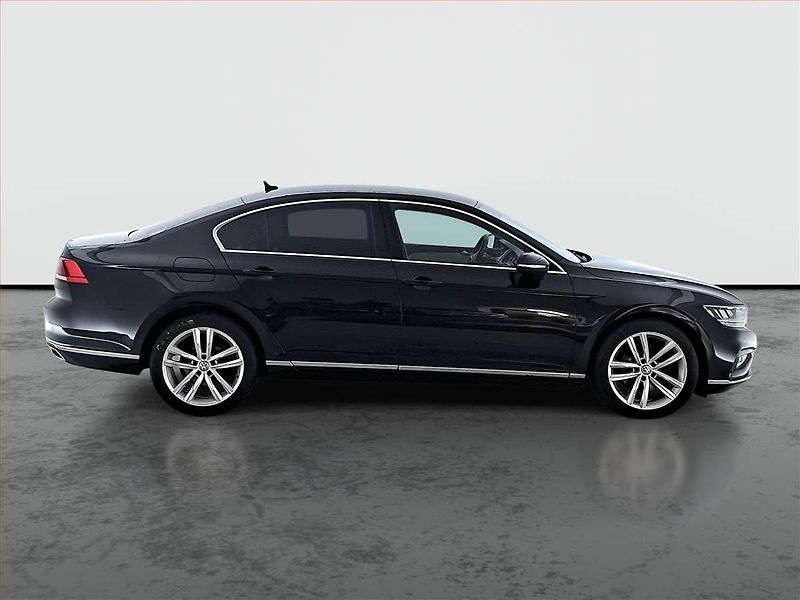 Volkswagen Passat (2020) 2.0 TDI, Automat, Kůže, Navi - fotka 6 z 21