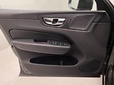 Volvo XC60 B4 AWD MOMENTUM AUT  - náhled 7
