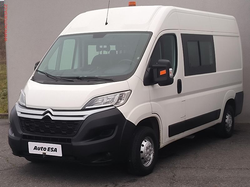 Citroën Jumper (2020) 2.2HDi L2H2 6míst, 1.maj,ČR - fotka 3 z 18