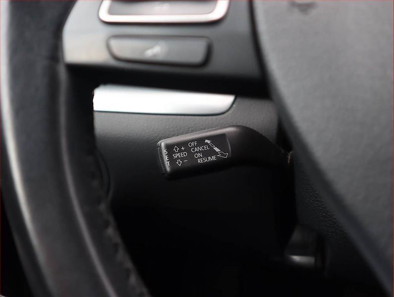 Volkswagen Sharan (2013) 2.0 TDI, Automat, 7 míst, ČR - fotka 18 z 22