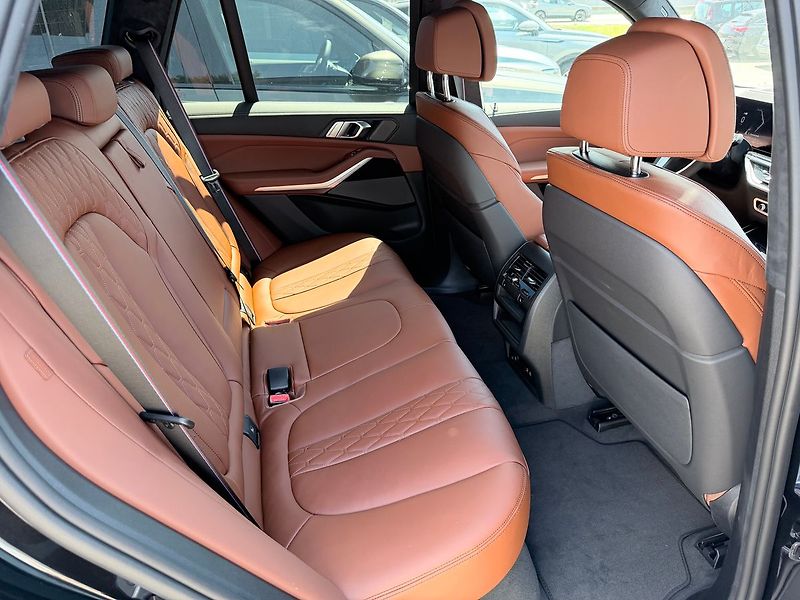 BMW X5 30xd Vzduch Ventilace Tažné - fotka 14 z 19
