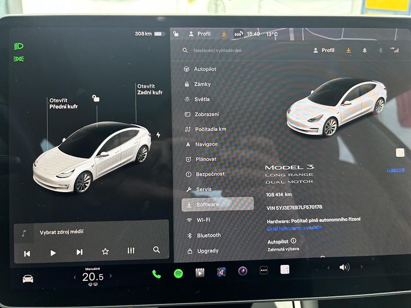 Tesla Model 3 Long Range AWD 75kWh DPH - fotka 14 z 17