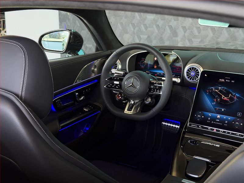 Mercedes-Benz AMG GT (2025) 63 4MATIC+ - fotka 16 z 25