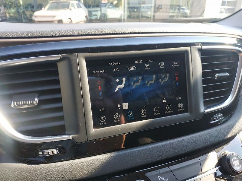 Chrysler Pacifica 3.6 V6 L, SERVIS, TZ - fotka 21 z 36