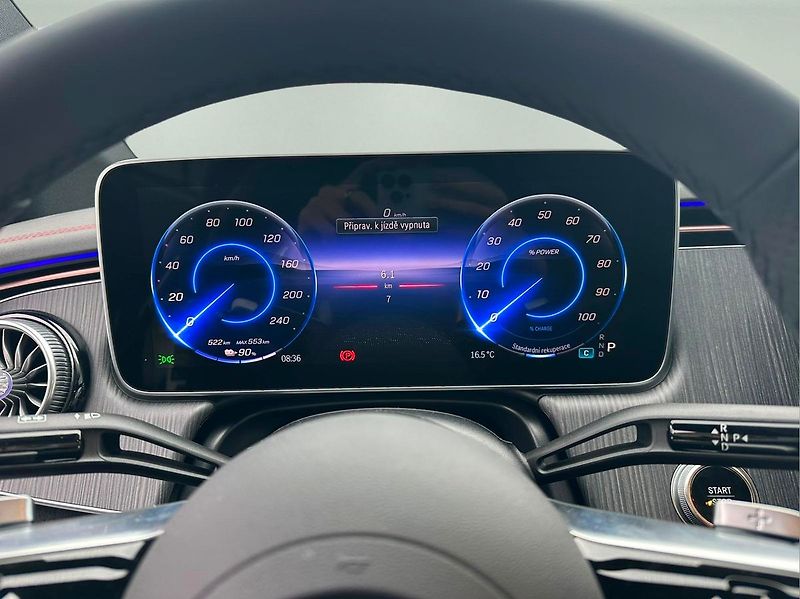Mercedes-Benz EQE (2025) 350 4MATIC Electric Art Editio - fotka 11 z 14