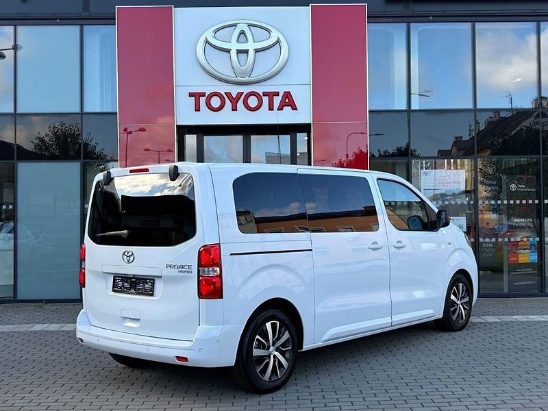Toyota ProAce Verso L1 2.2L Family Executive - fotka 3 z 17
