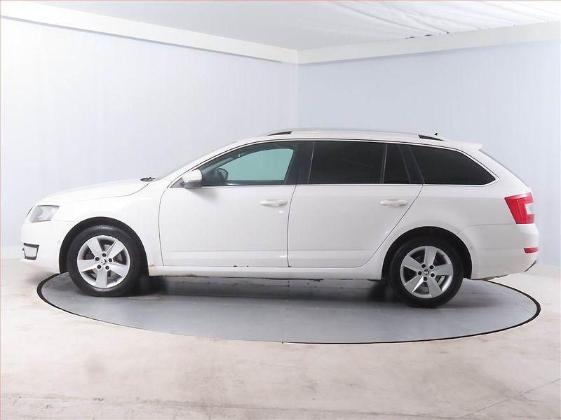 Škoda Octavia (2014) Elegance 1.6 TDI, 4X4 - fotka 3 z 14
