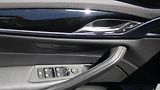 BMW Řada 5 Touring 520d xDrive - náhled 9