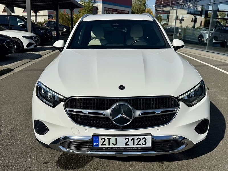 Mercedes-Benz GLC (2023) 220 d 4MATIC SUV - fotka 3 z 44