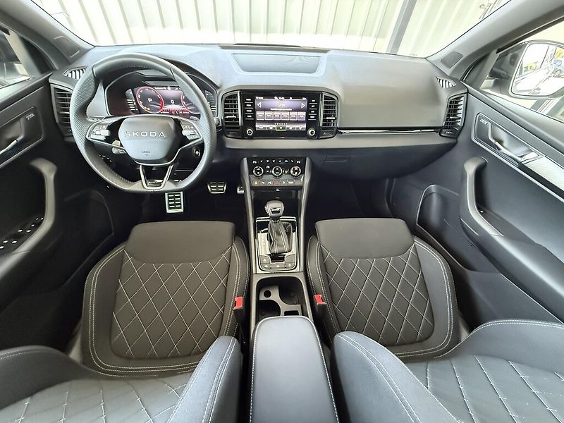 Škoda Karoq DSG 1,5TSi 110kW SportLine - fotka 10 z 24