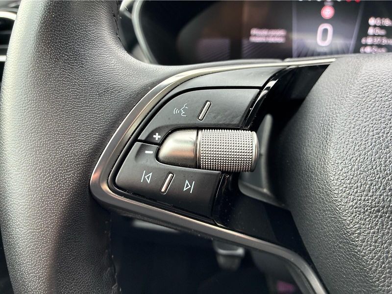 Škoda Fabia 1,0 TSI / 70 kW Selection, Taž - fotka 16 z 28