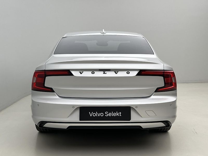 Volvo S90 B6 AWD R-Design - fotka 12 z 49