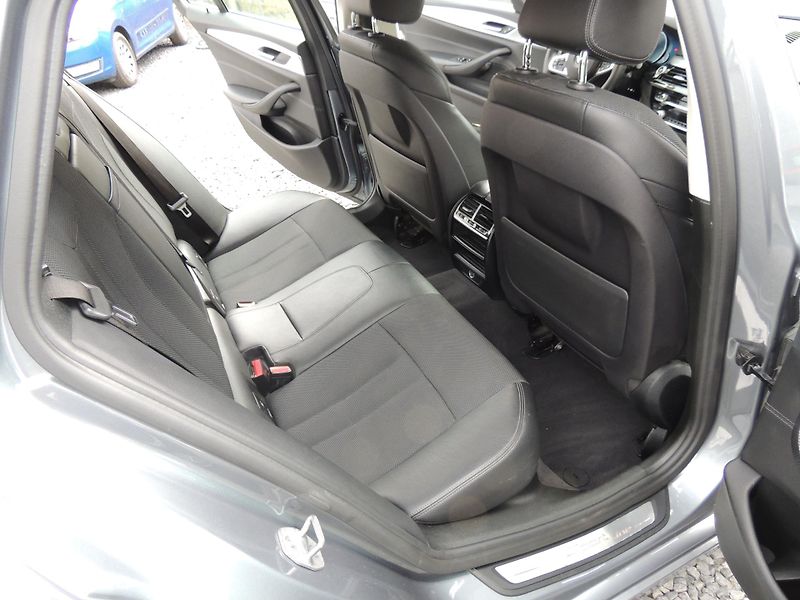 BMW Řada 5 (2017) 520D,Sportline.1.maj,Koup.ČR, - fotka 12 z 44