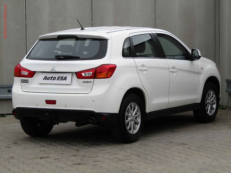 Mitsubishi ASX (2016) 1.6 MIVEC, AC, temp, tažné - fotka 4 z 18