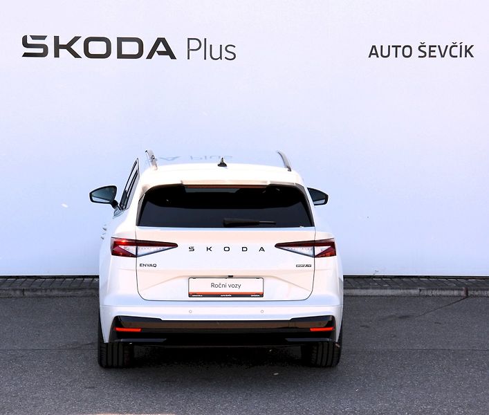Škoda Enyaq (2026) SportLine 85 82 kWh 210 kW - fotka 9 z 21