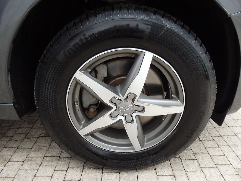 Audi Q5 3.0 TDI 176 kW S LINE - fotka 21 z 29