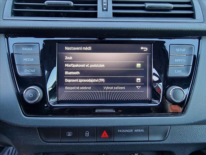 Škoda Fabia 1.0 TSI Combi Tour, ČR, 1.Maj - fotka 25 z 45