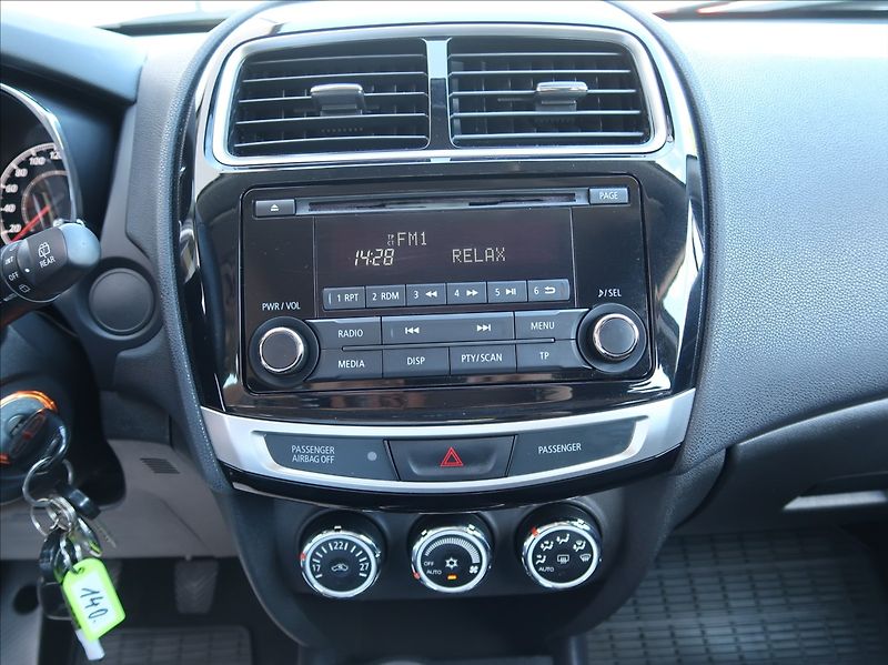 Mitsubishi ASX 1,6 MIVEC,86kW,1majČR,Serv.kn. - fotka 14 z 23