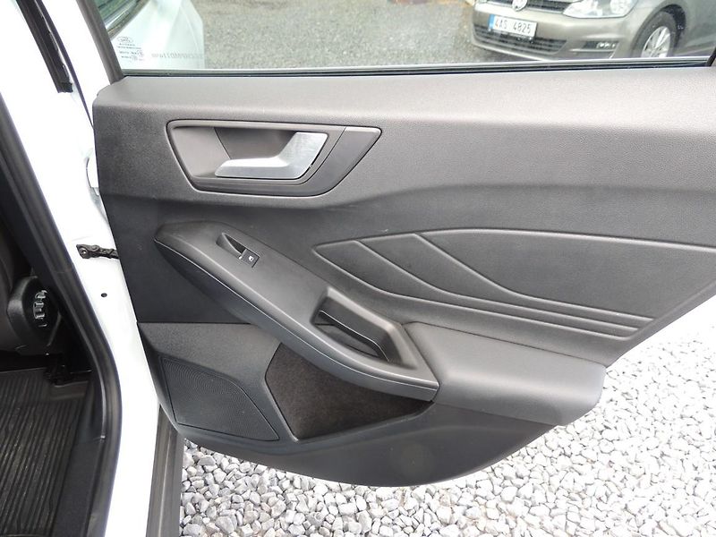 Ford Focus (2022) 1.5TDCi,88kw,Titanium,automat - fotka 47 z 62