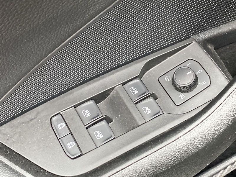 Škoda Octavia (2025) Combi 1.5 TSI SportLine - fotka 23 z 39