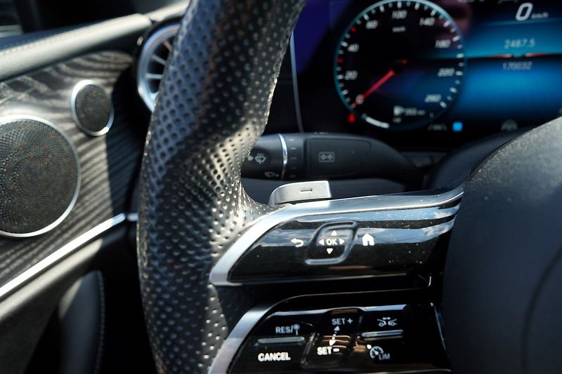 Mercedes-Benz Třídy E E 220d AMG Avantgarde/195 PS - fotka 39 z 41
