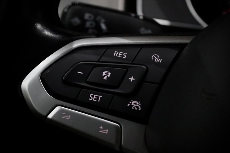 Volkswagen Passat B8 Facelift 1.5 TSI 110 kW DSG - fotka 19 z 36