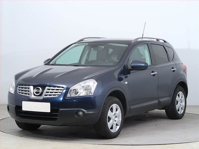 Nissan Qashqai (2010) 2.0, Tempomat - fotka 2 z 13