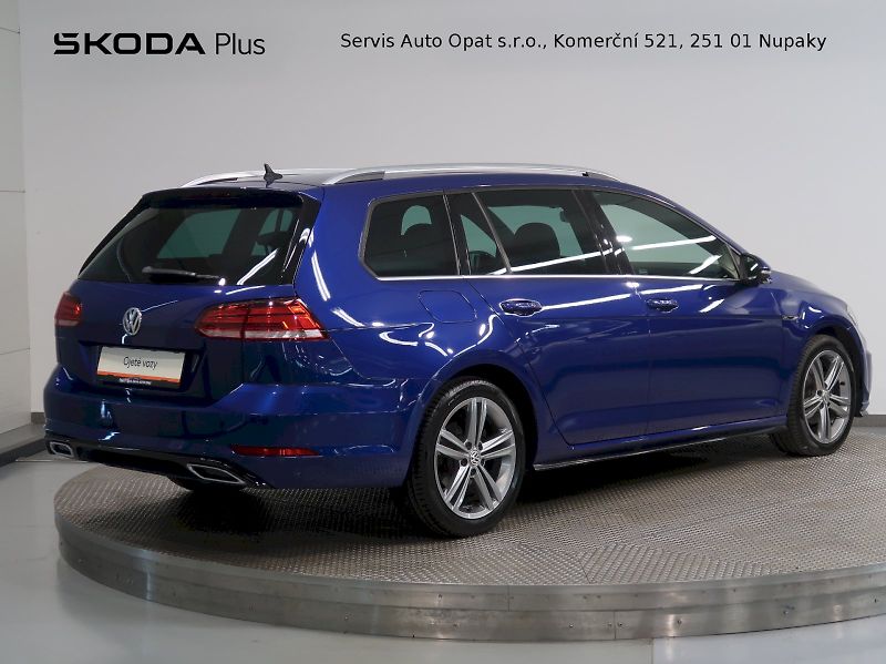 Volkswagen Golf (2018) R-LINE 1.6TDI 85KW LED ACC PAN - fotka 2 z 40