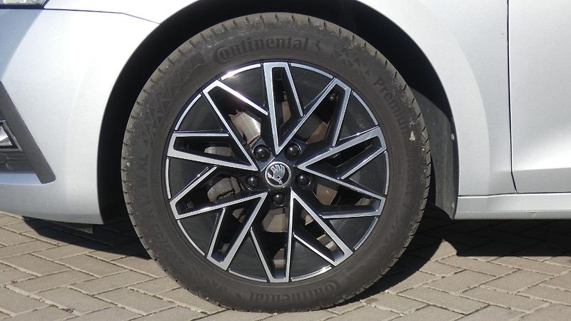 Škoda Octavia 2,0 TDI Style DSG 110 kW - fotka 23 z 24