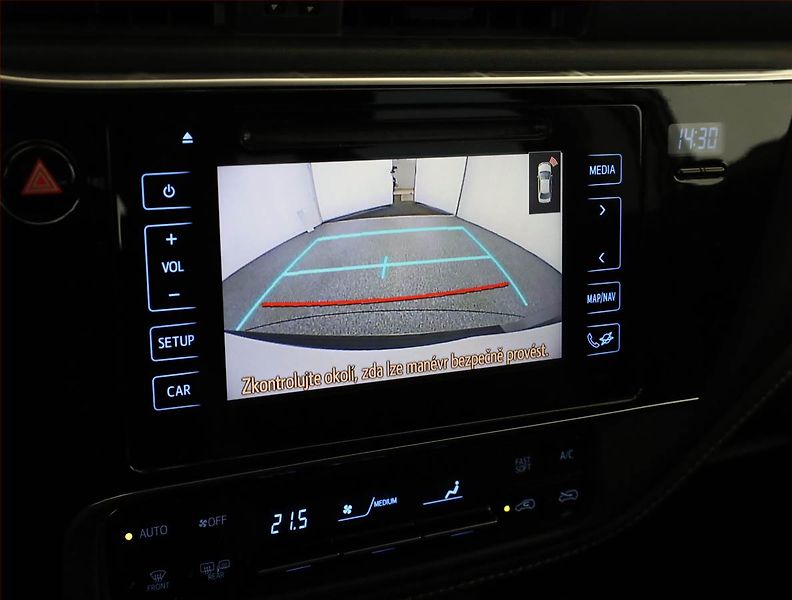 Toyota Auris (2018) Hybrid, Automat, Navi - fotka 15 z 21