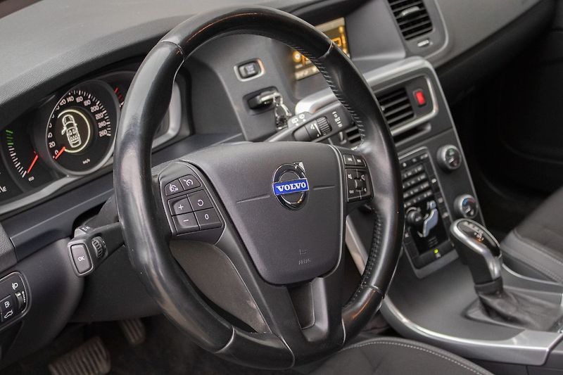 Volvo V60 - fotka 13 z 36