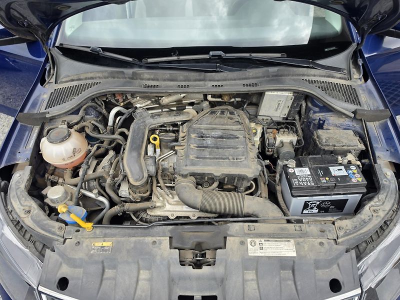 Škoda Fabia 1.0 TSI Park Senzor Navi - fotka 13 z 22