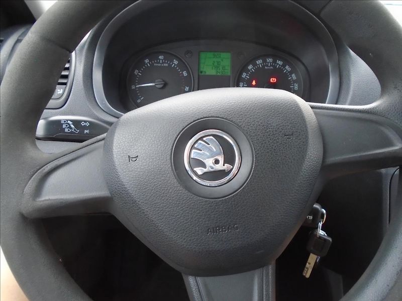 Škoda Roomster 1,4   1.4 - fotka 23 z 25